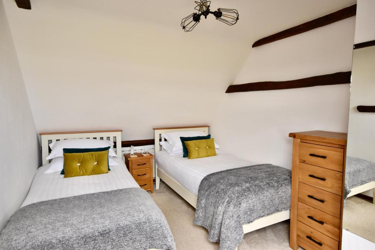 Little Upton Farm Cottages Ryde  Dış mekan fotoğraf